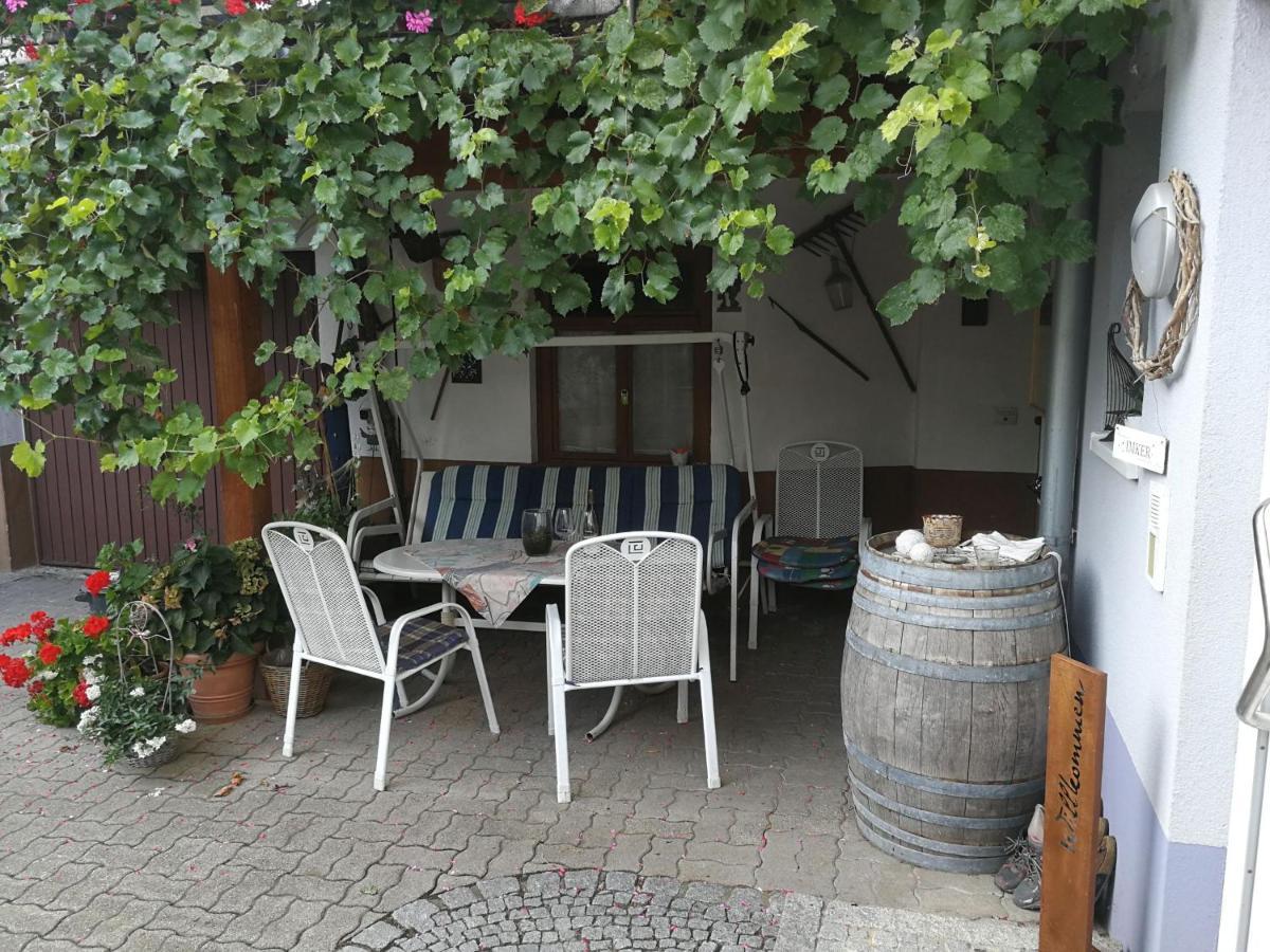 Haus Bienen Bed & Breakfast Ihringen Exterior photo